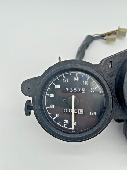 YAMAHA TZR 250 1KT speedometer clocks speedo tachometer